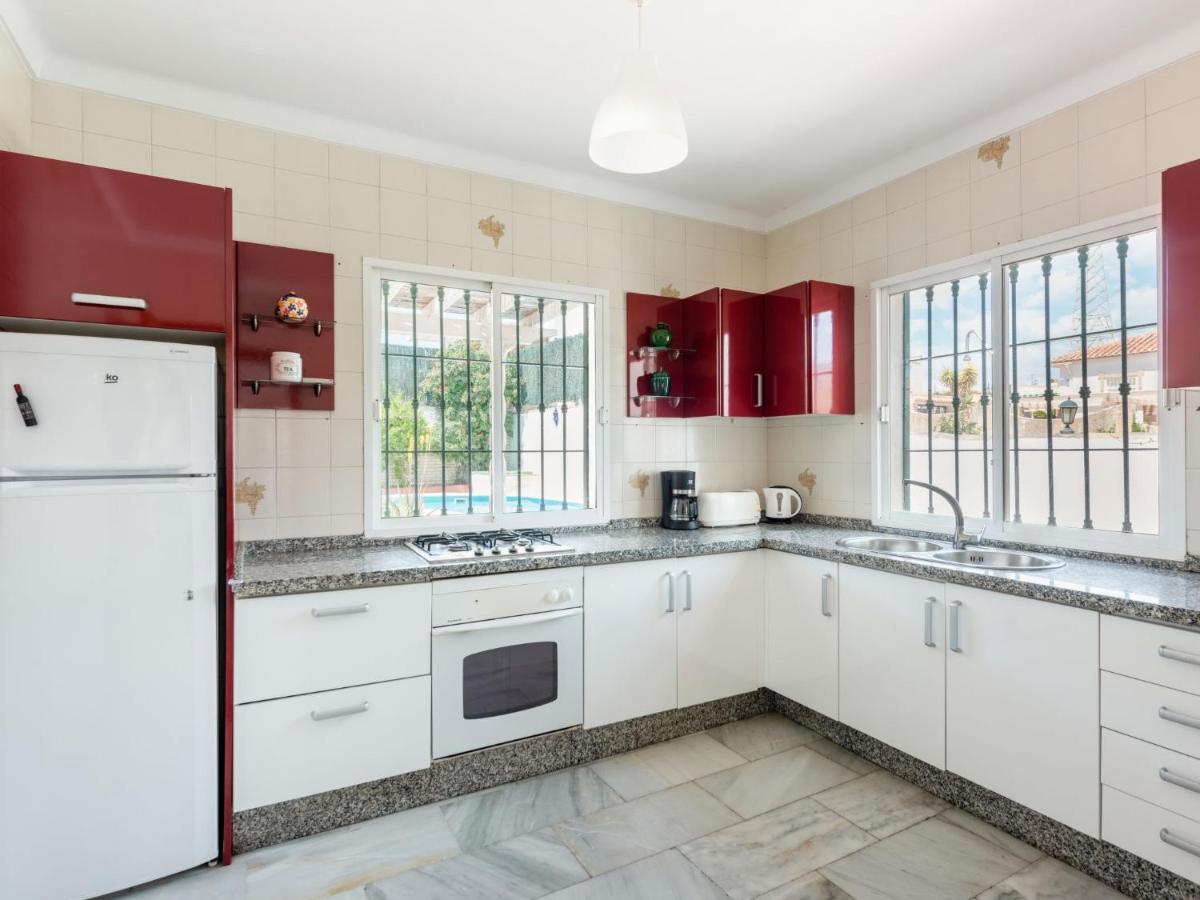 Villa Romeral By Interhome Нерха Екстериор снимка
