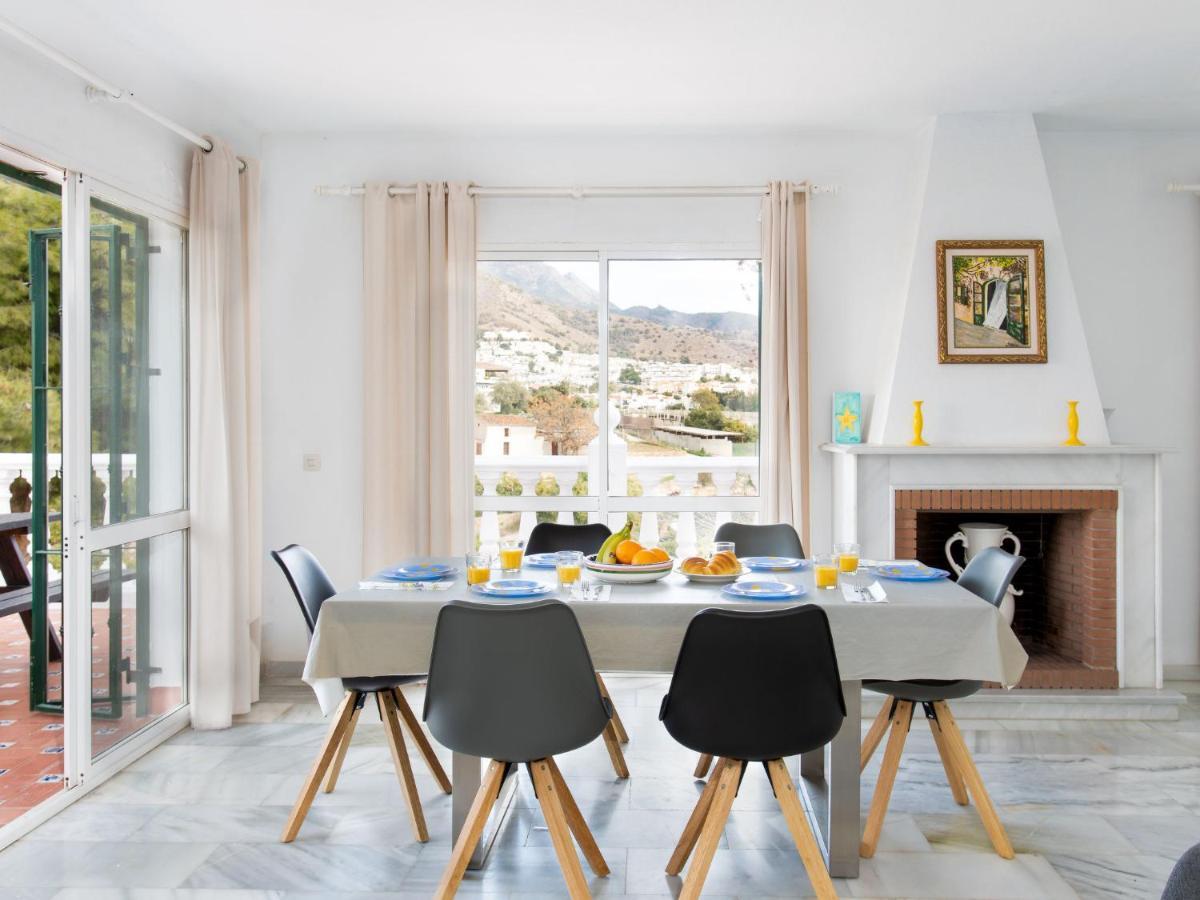 Villa Romeral By Interhome Нерха Екстериор снимка
